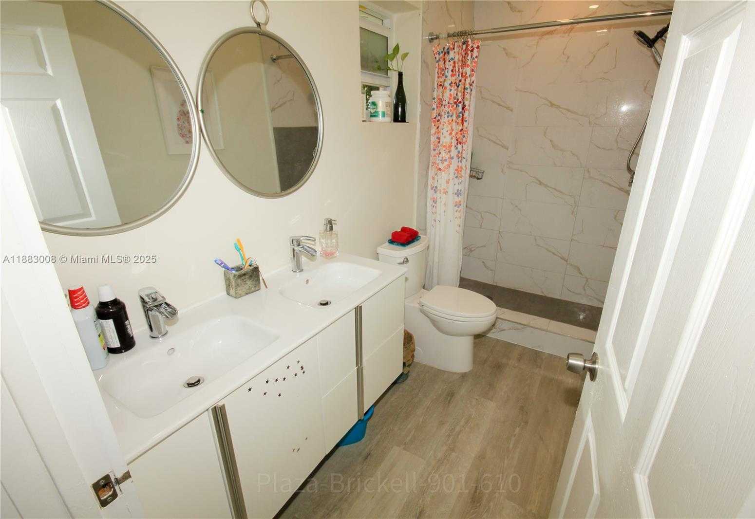 Small Image of 2754 SOUTH WEST 36TH AVE, Miami Number 18