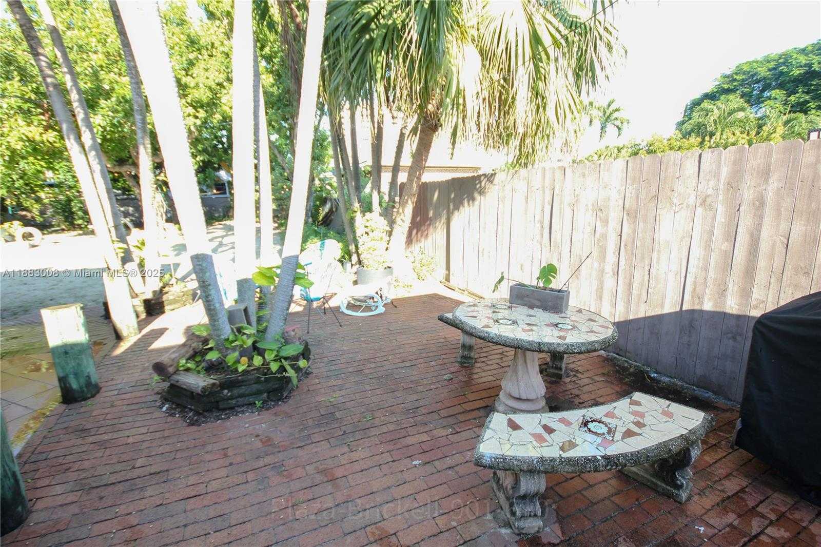 Small Image of 2754 SOUTH WEST 36TH AVE, Miami Number 24