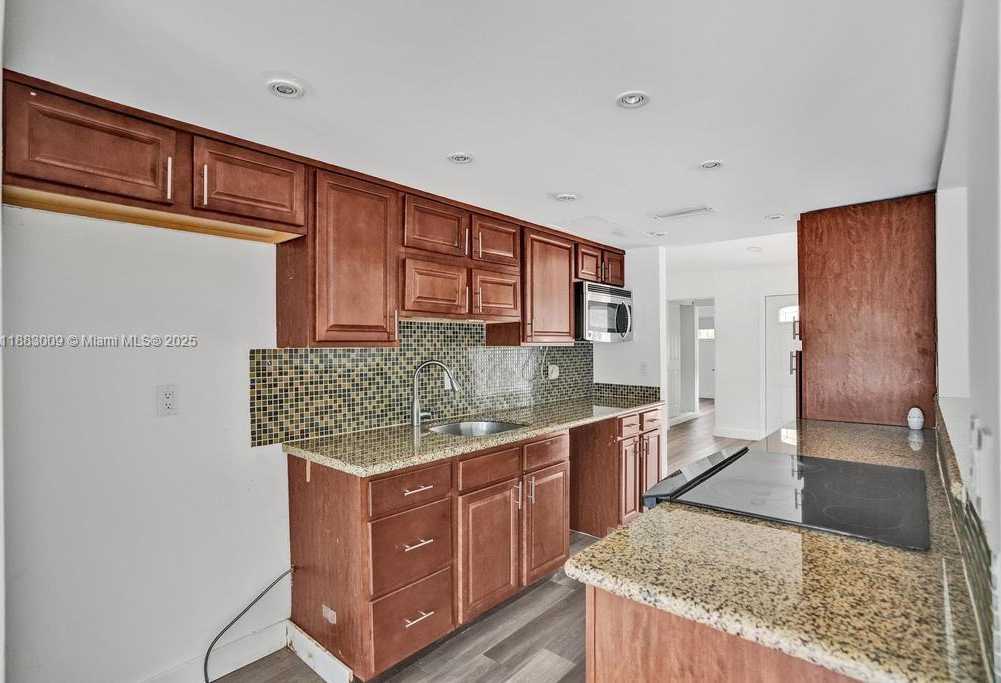 Small Image of 2512 GULFSTREAM LN, Fort Lauderdale Number 11