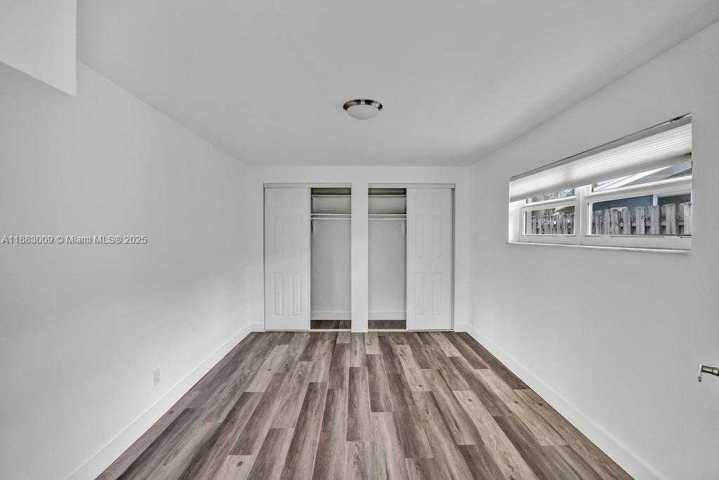 Small Image of 2512 GULFSTREAM LN, Fort Lauderdale Number 13