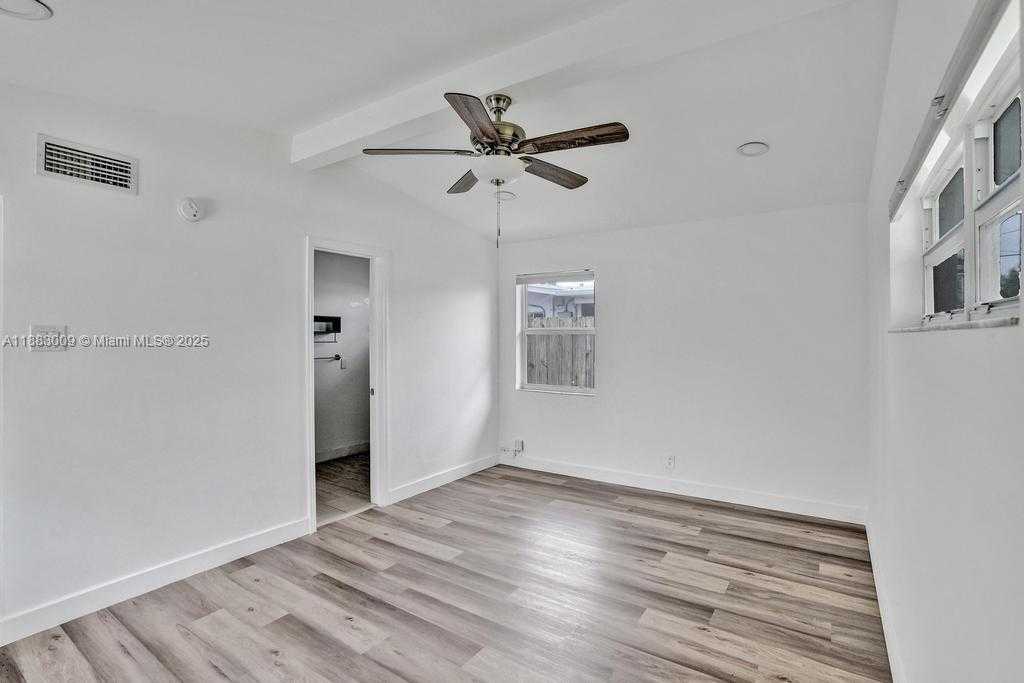 Small Image of 2512 GULFSTREAM LN, Fort Lauderdale Number 17