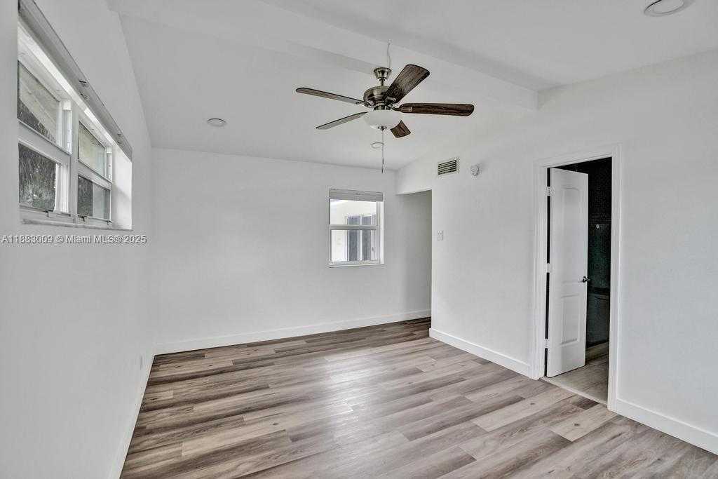 Small Image of 2512 GULFSTREAM LN, Fort Lauderdale Number 18