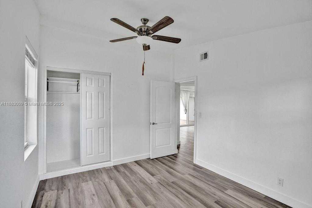 Small Image of 2512 GULFSTREAM LN, Fort Lauderdale Number 27