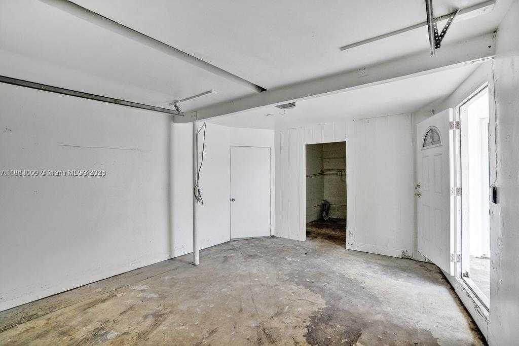 Small Image of 2512 GULFSTREAM LN, Fort Lauderdale Number 28