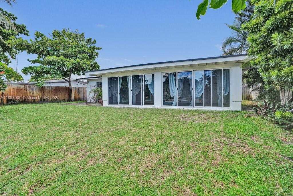 Small Image of 2512 GULFSTREAM LN, Fort Lauderdale Number 33