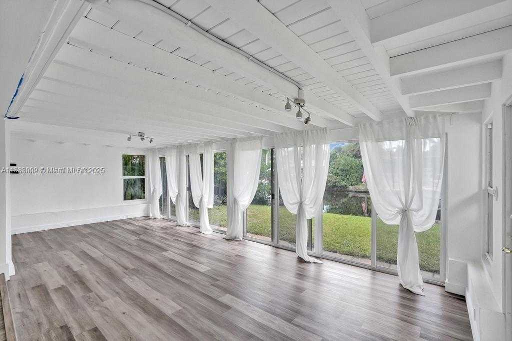 Small Image of 2512 GULFSTREAM LN, Fort Lauderdale Number 9