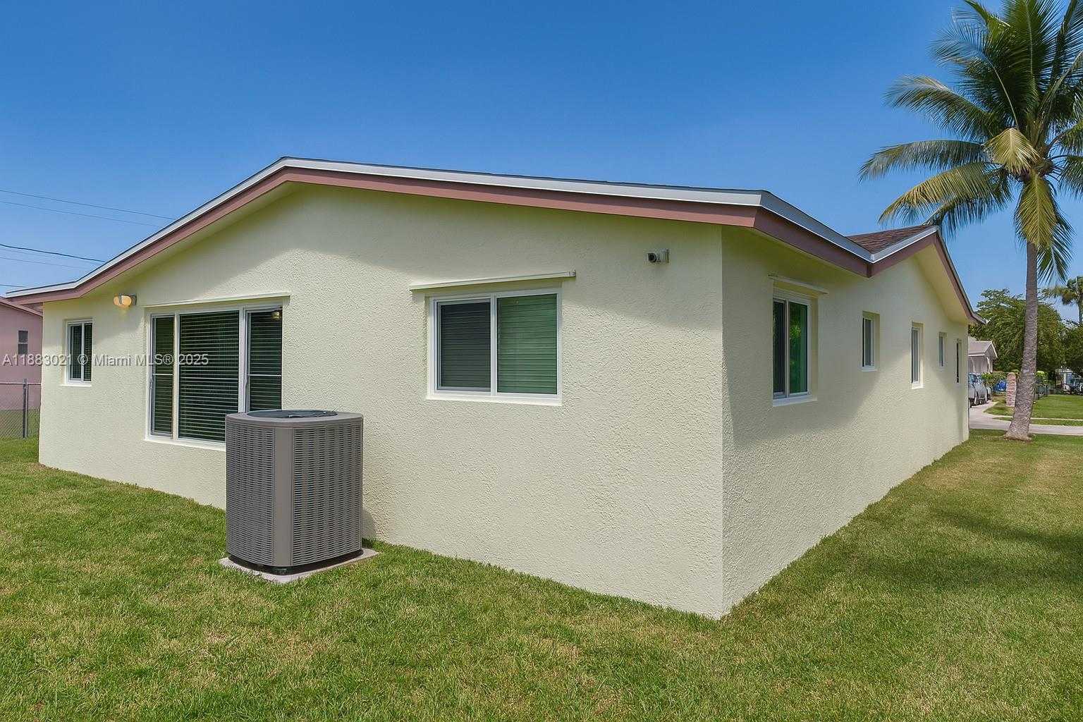 Small Image of 3770 NORTH WEST 8TH PLACE, Lauderhill Number 17