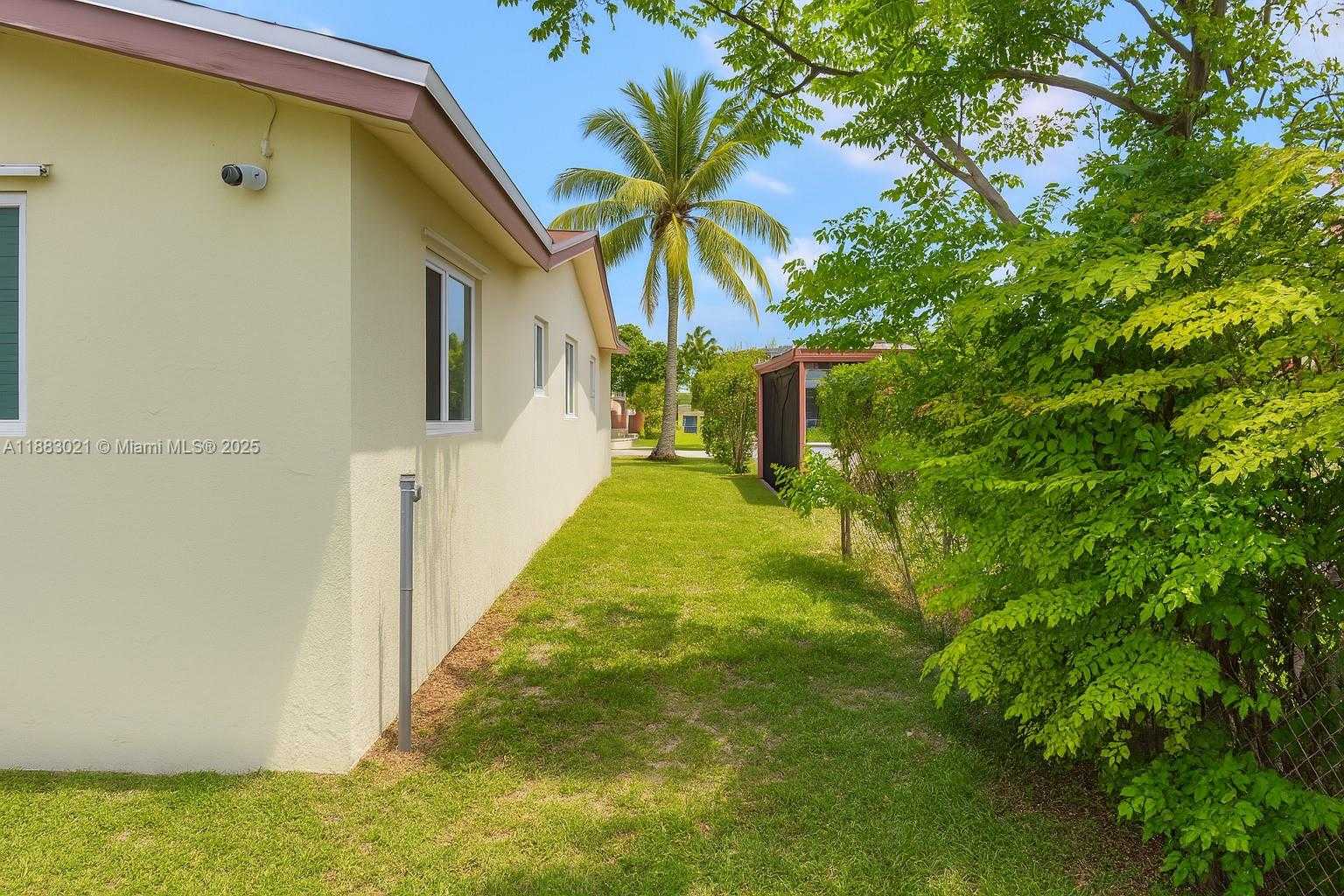 Small Image of 3770 NORTH WEST 8TH PLACE, Lauderhill Number 18