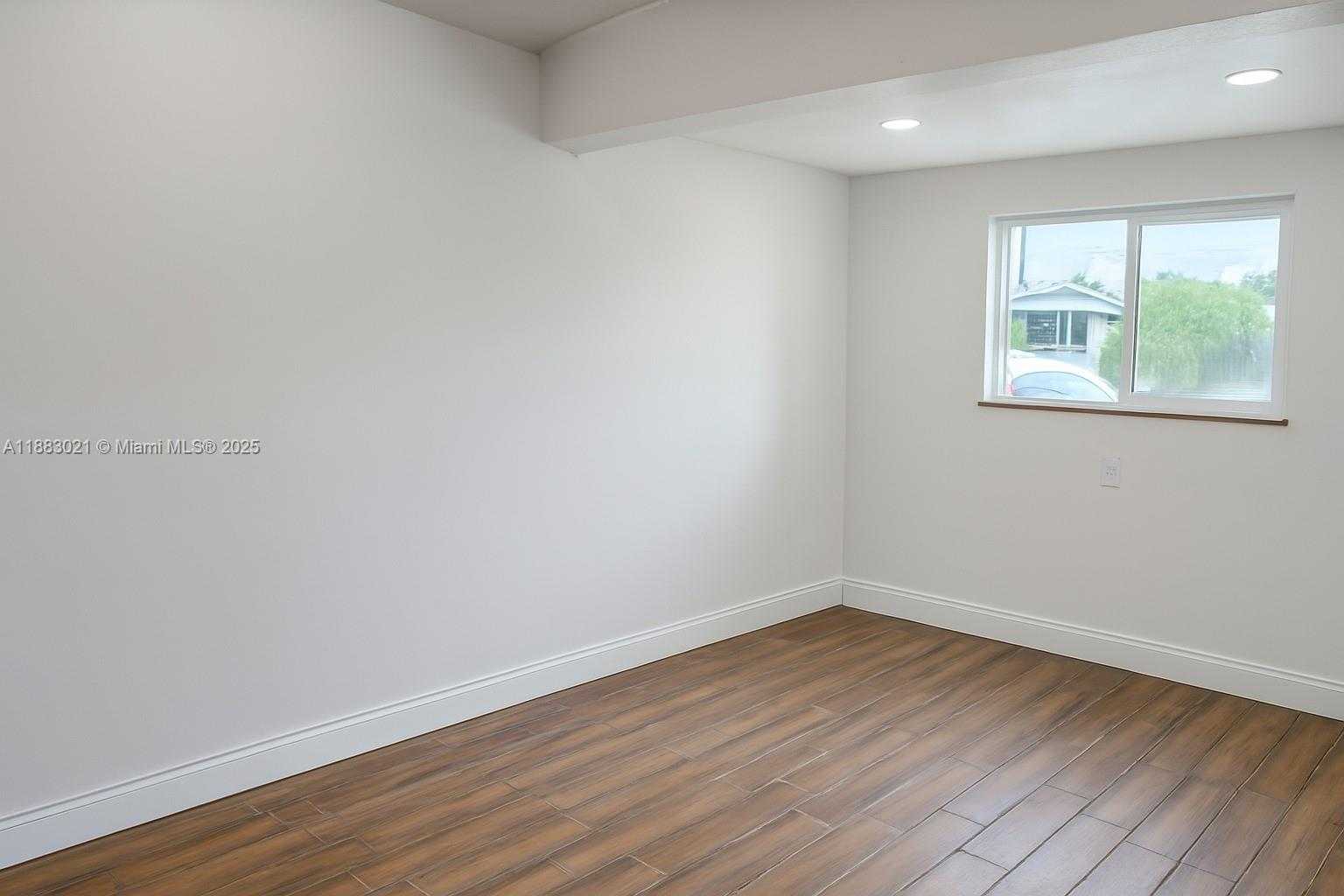 Small Image of 3770 NORTH WEST 8TH PLACE, Lauderhill Number 30