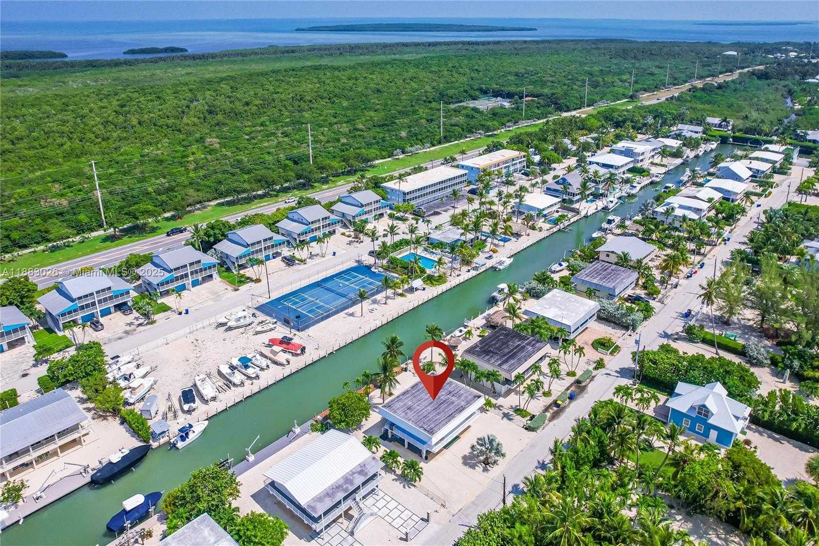 Small Image of 126 COLUMBUS DR, Islamorada Number 12