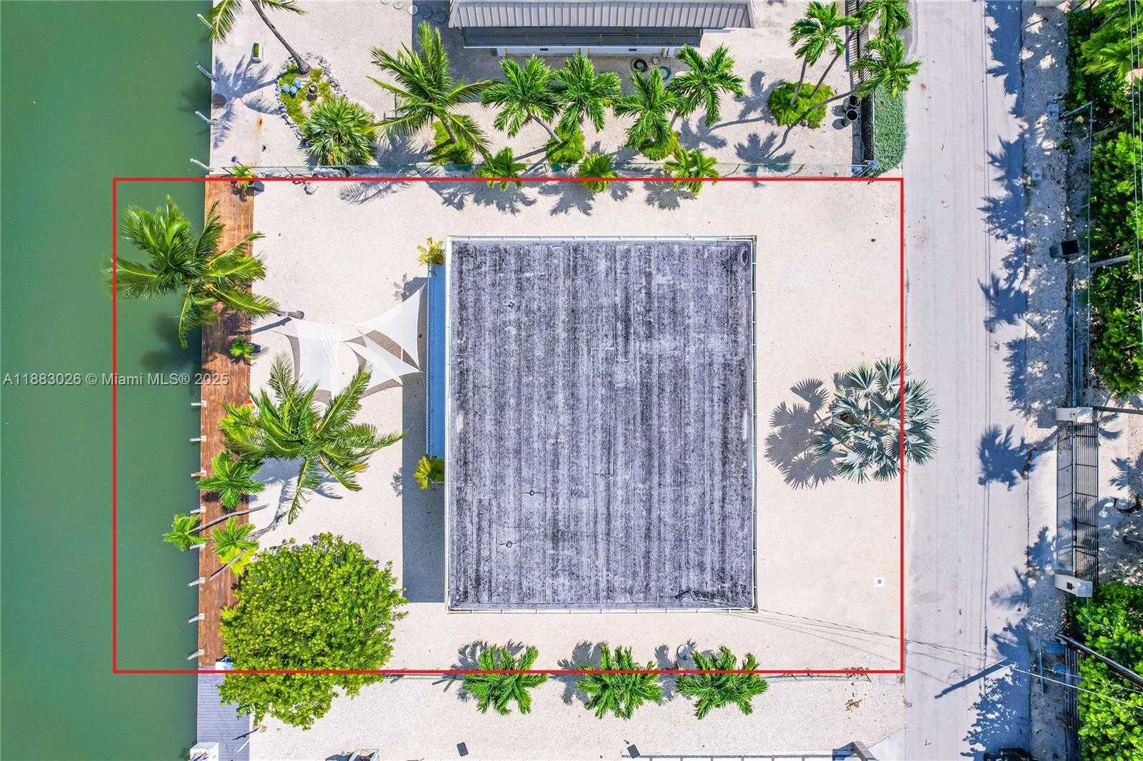 Small Image of 126 COLUMBUS DR, Islamorada Number 14