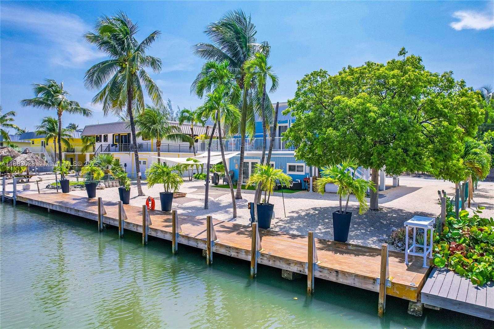 Small Image of 126 COLUMBUS DR, Islamorada Number 16