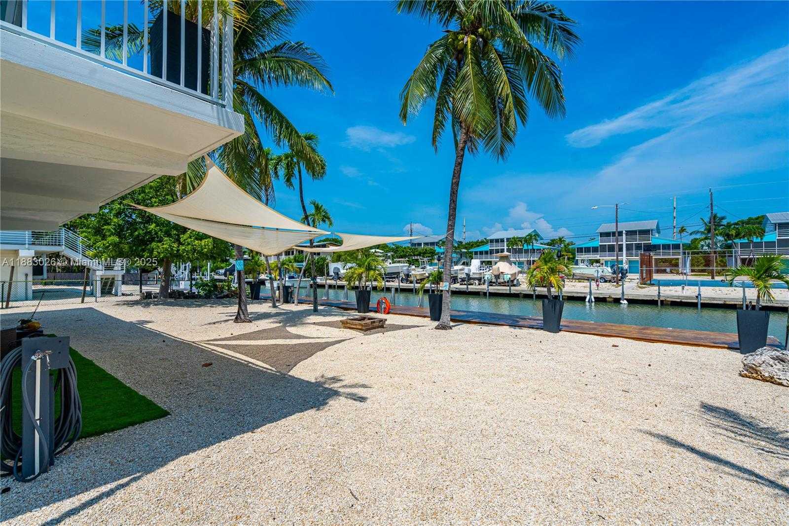 Small Image of 126 COLUMBUS DR, Islamorada Number 19