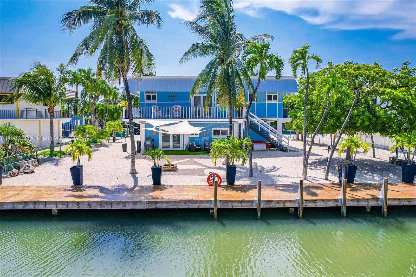 Small Image of 126 COLUMBUS DR, Islamorada Number 2