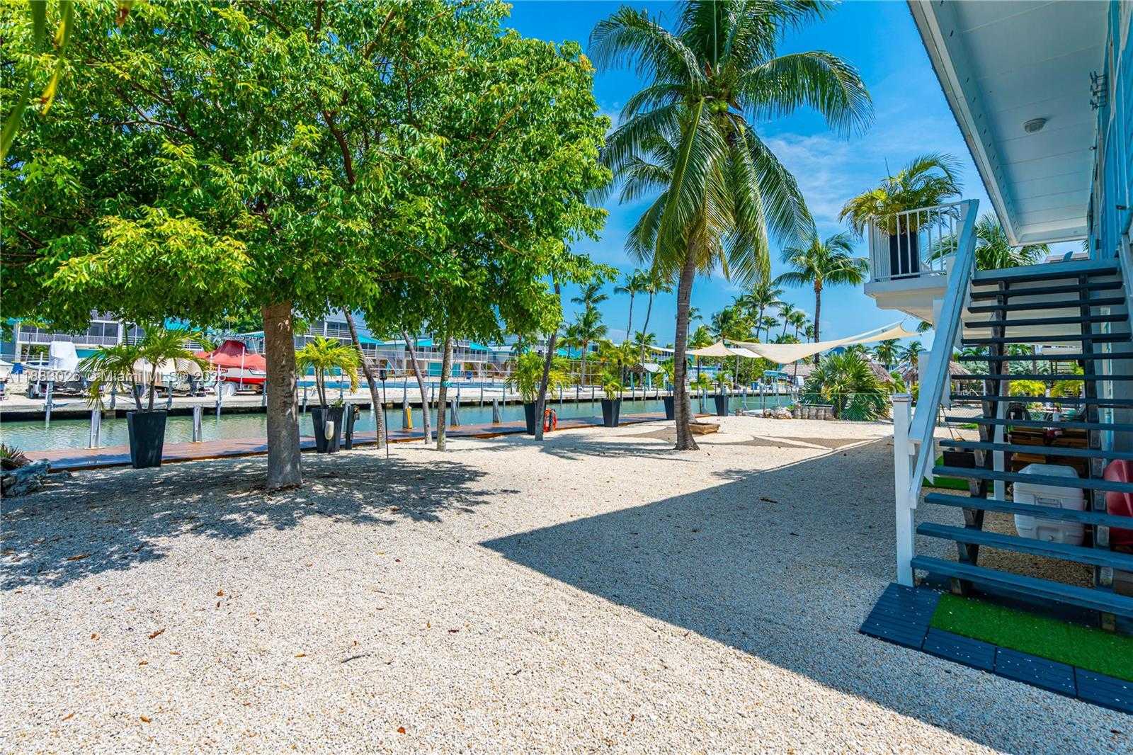 Small Image of 126 COLUMBUS DR, Islamorada Number 26