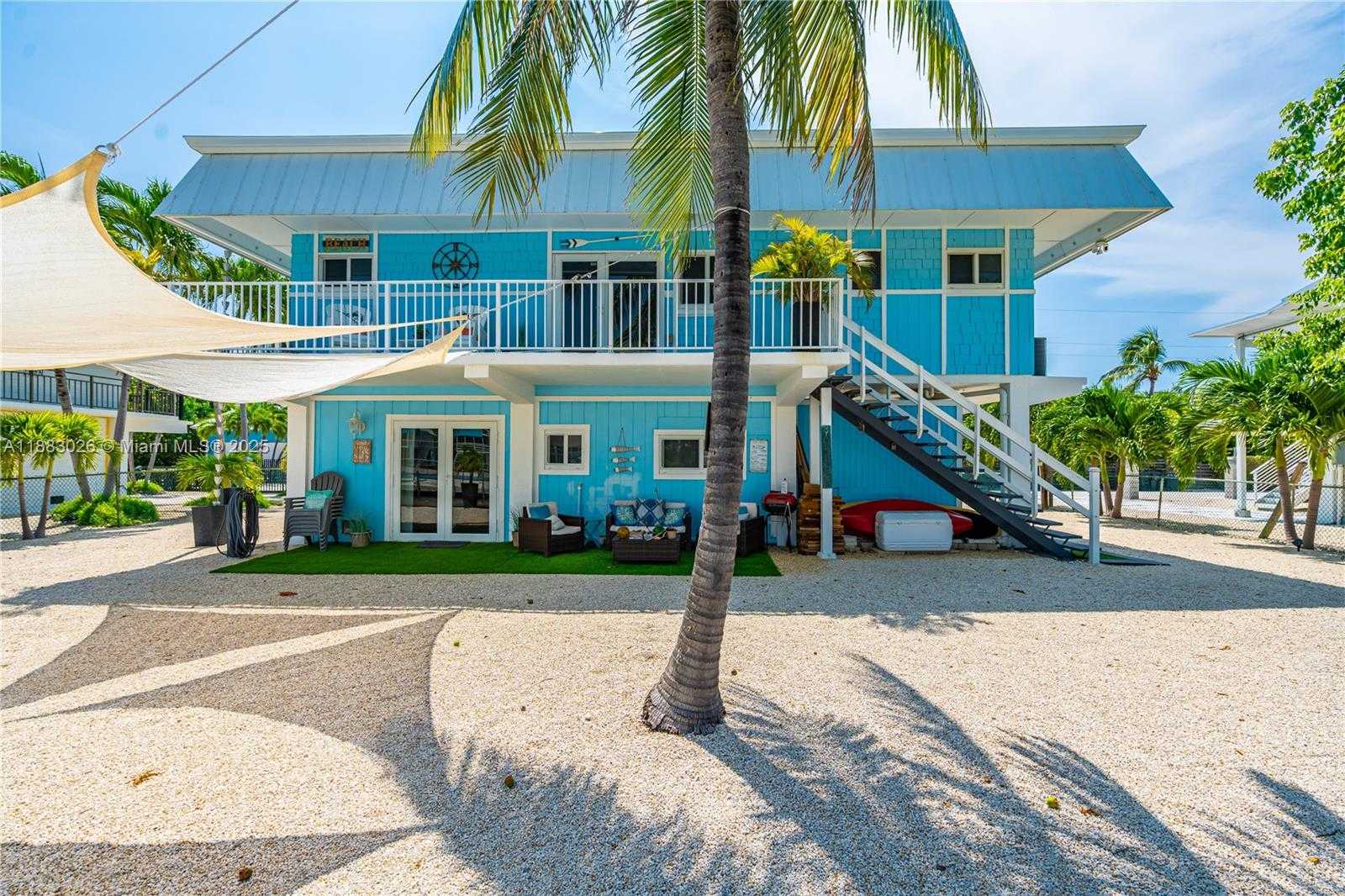 Small Image of 126 COLUMBUS DR, Islamorada Number 3