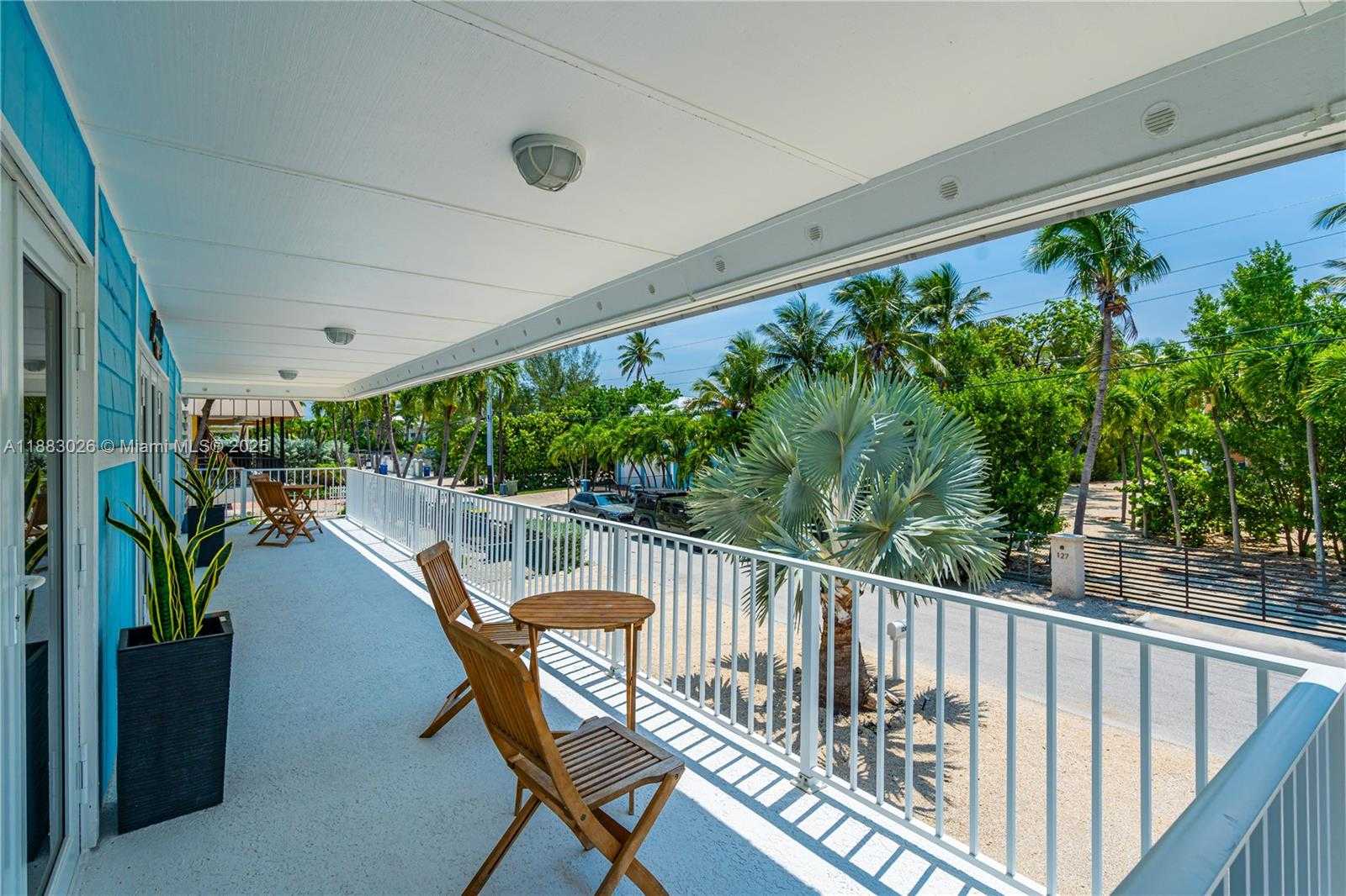 Small Image of 126 COLUMBUS DR, Islamorada Number 33