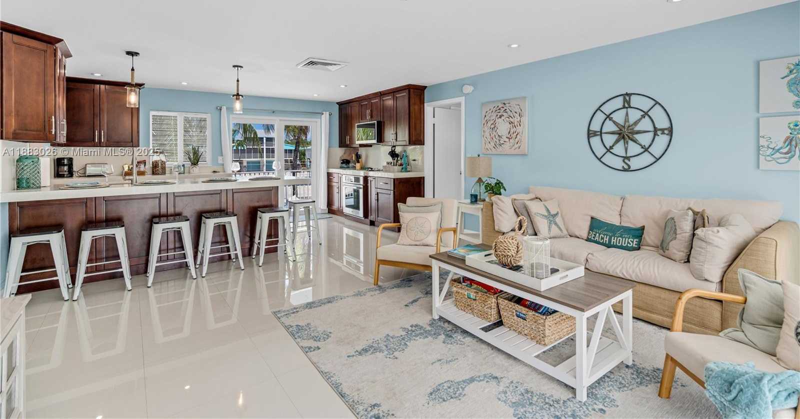 Small Image of 126 COLUMBUS DR, Islamorada Number 36