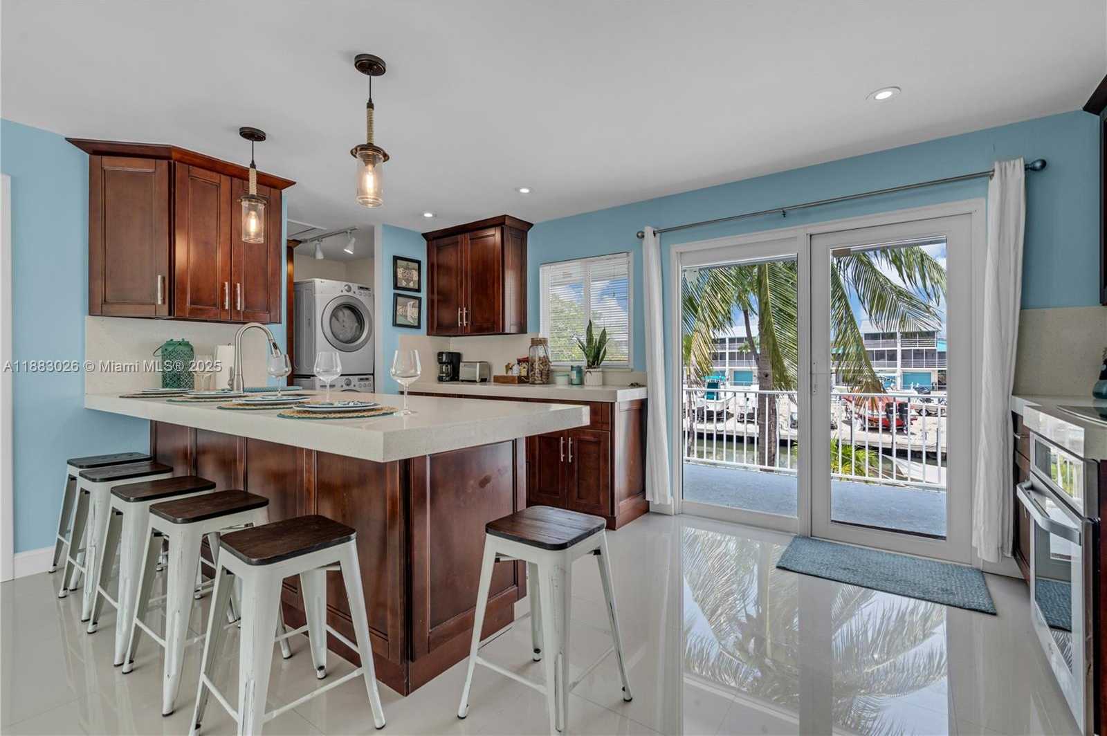Small Image of 126 COLUMBUS DR, Islamorada Number 38