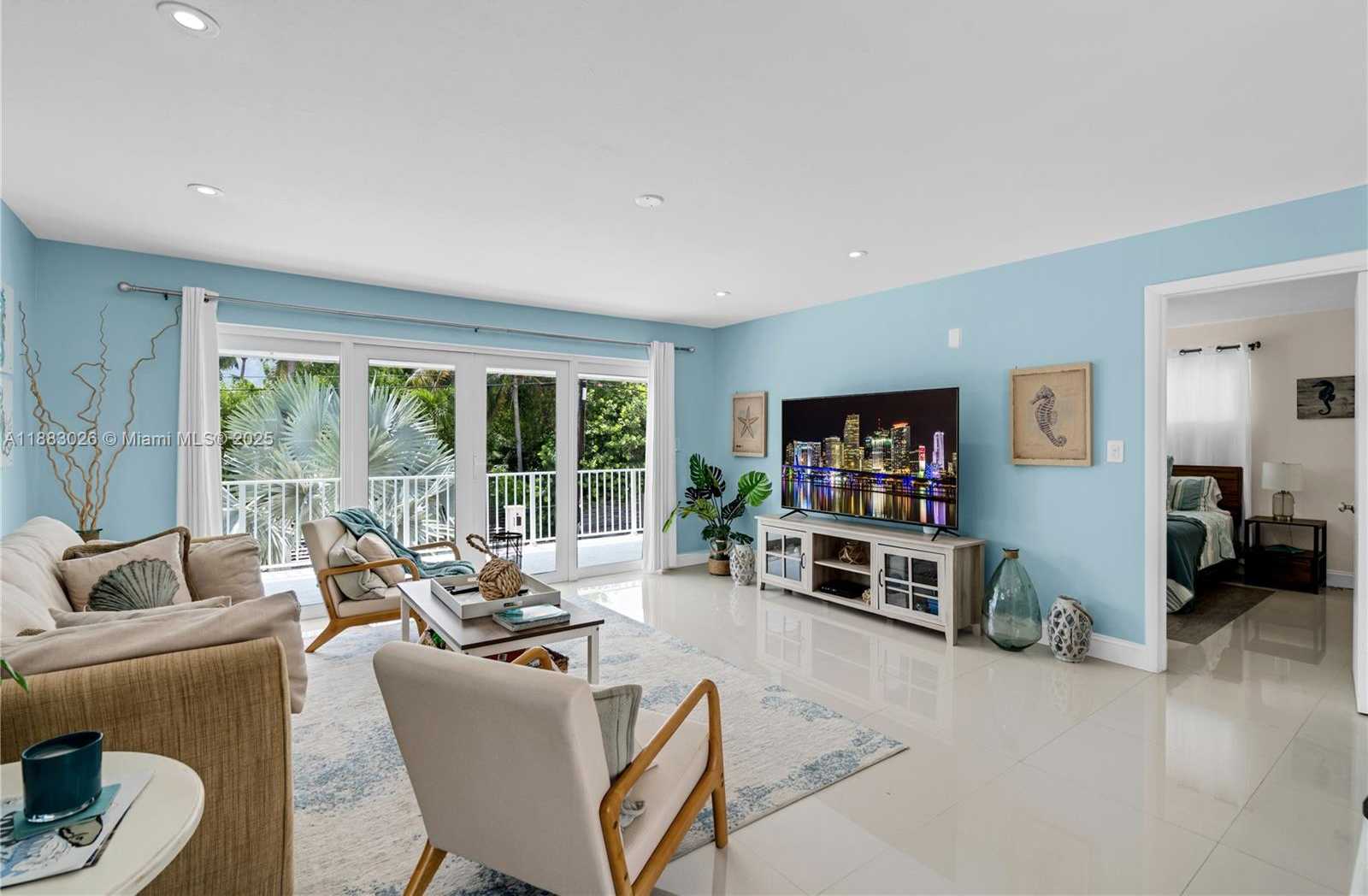 Small Image of 126 COLUMBUS DR, Islamorada Number 42