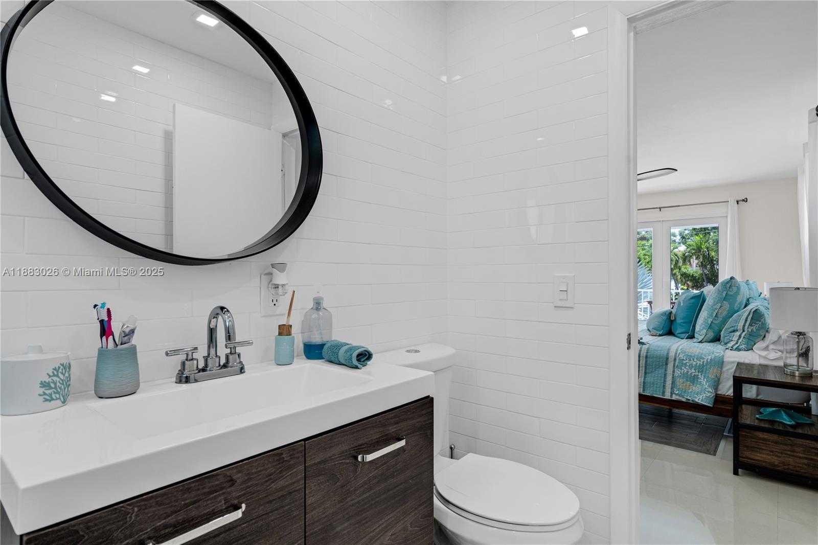Small Image of 126 COLUMBUS DR, Islamorada Number 53