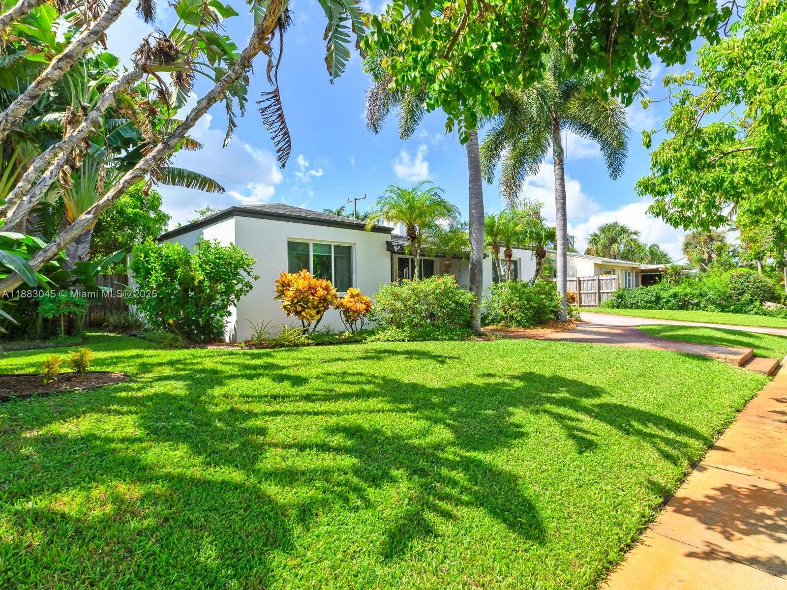 Small Image of 230 BEVERLY RD, West Palm Beach Number 14