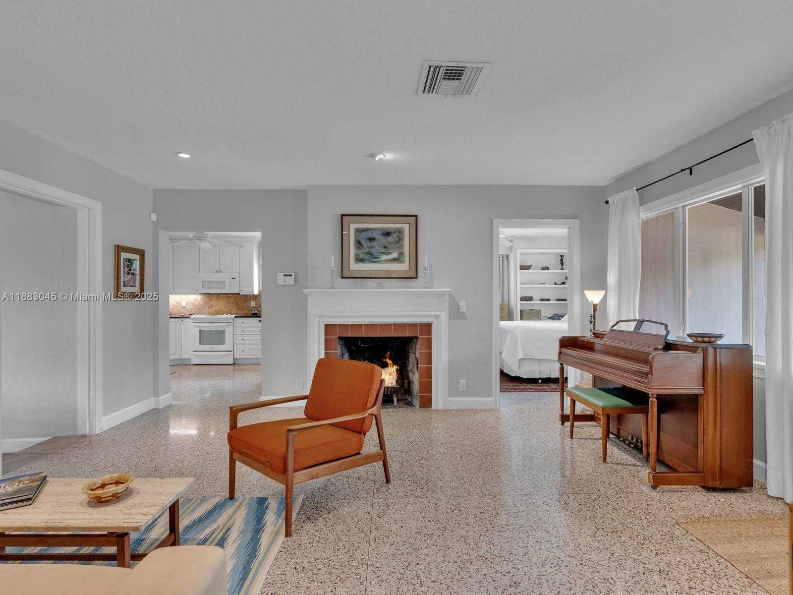 Small Image of 230 BEVERLY RD, West Palm Beach Number 22