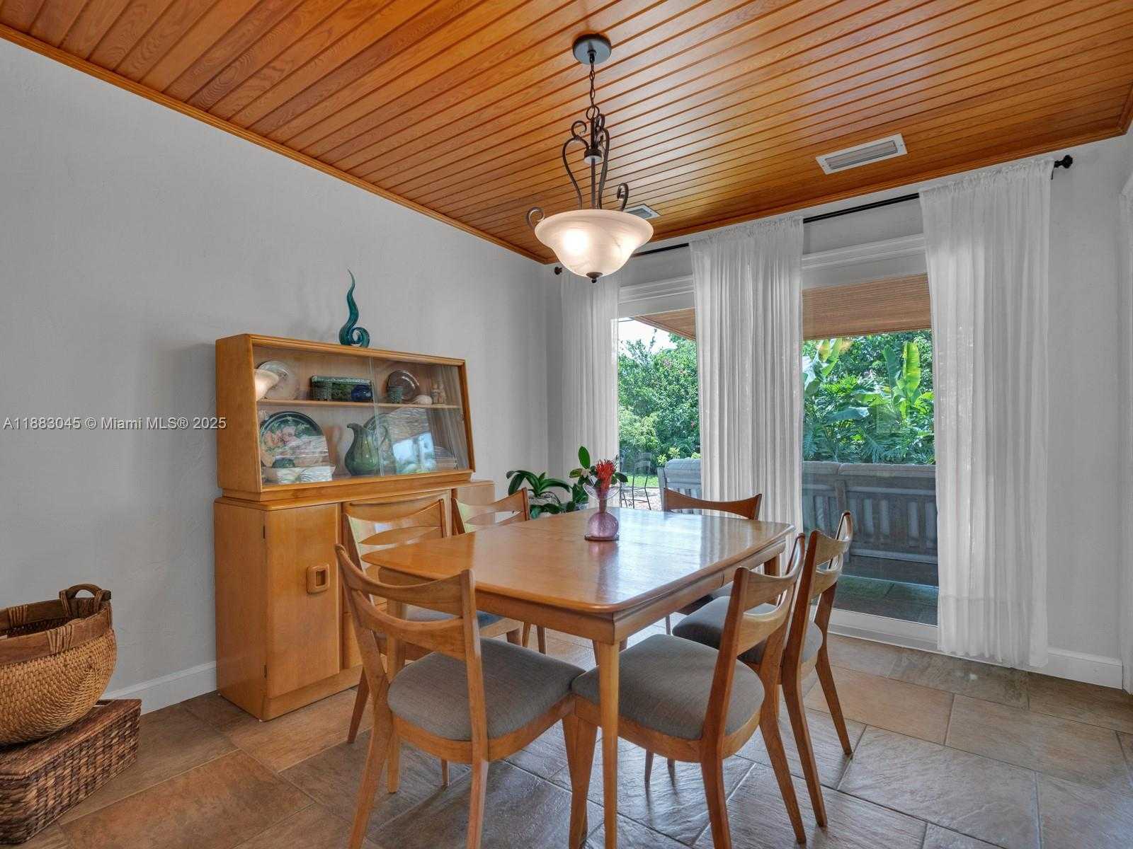 Small Image of 230 BEVERLY RD, West Palm Beach Number 25
