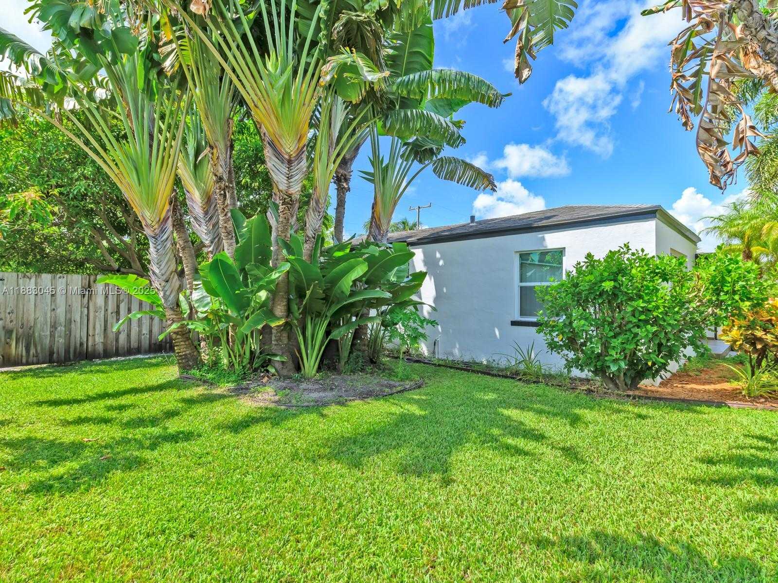 Small Image of 230 BEVERLY RD, West Palm Beach Number 37