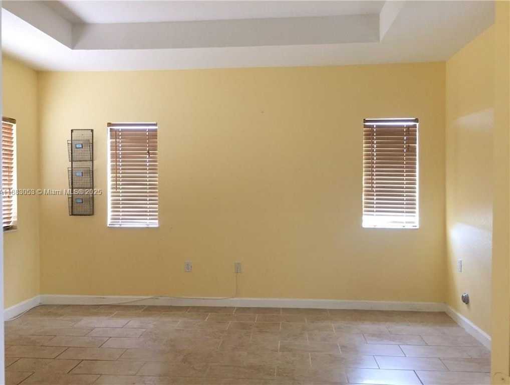 Small Image of 22151 SOUTH WEST 87TH PL, Cutler Bay Number 4