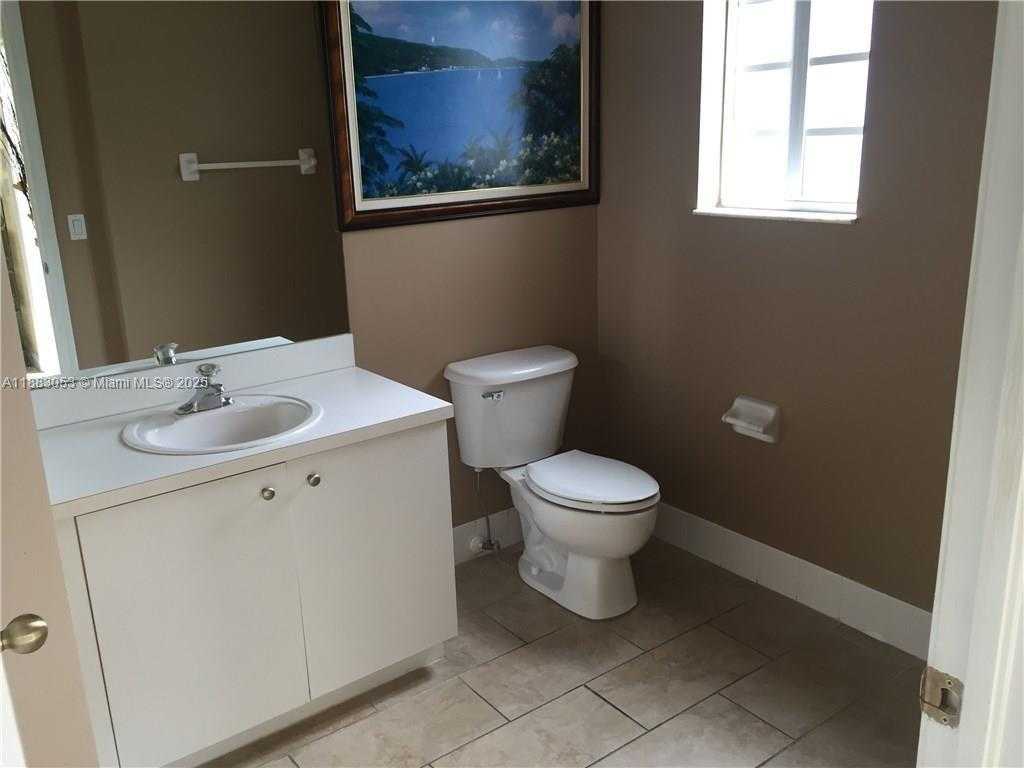 Small Image of 22151 SOUTH WEST 87TH PL, Cutler Bay Number 5