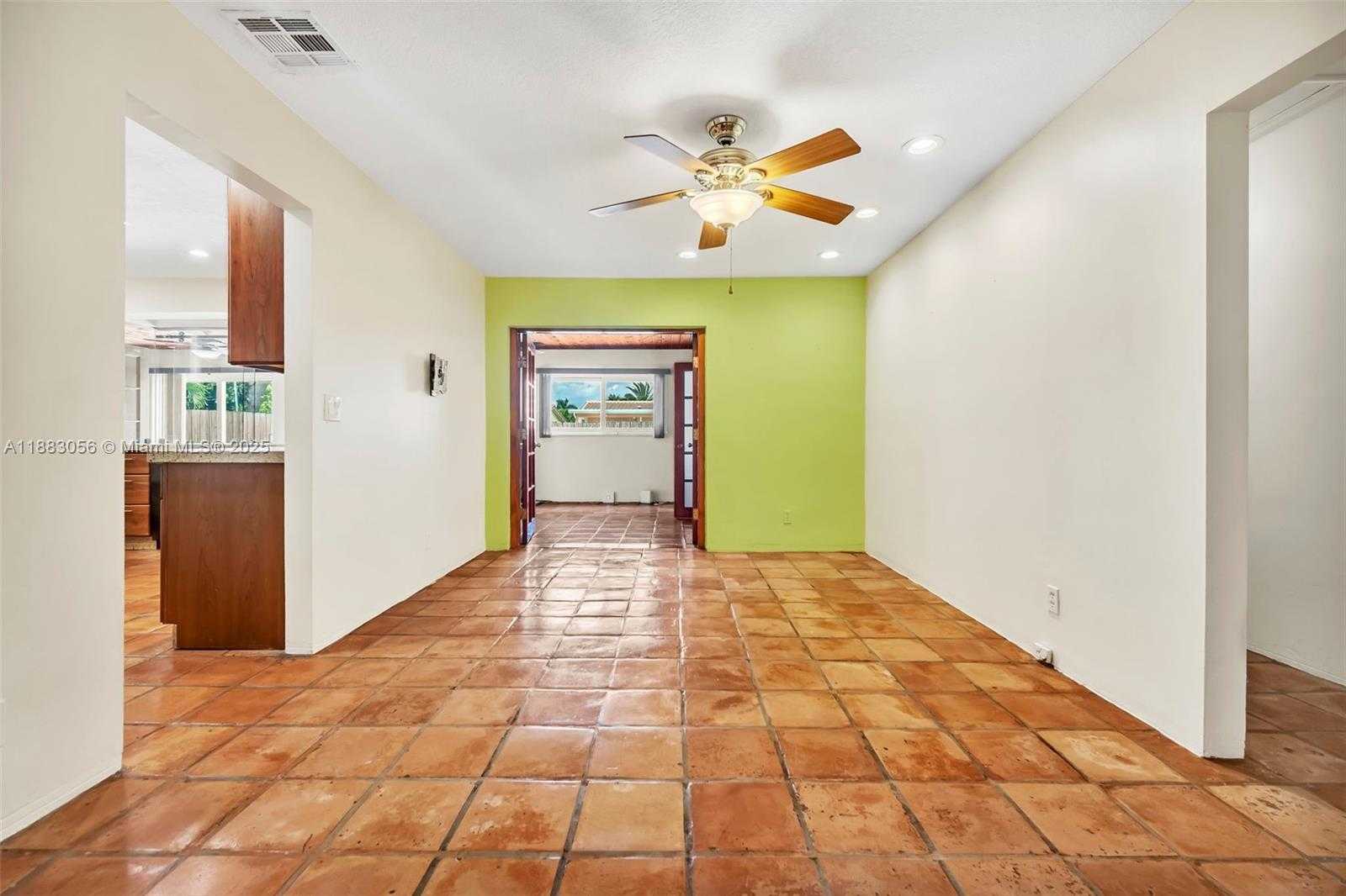 Small Image of 4815 CLEVELAND ST, Hollywood Number 20