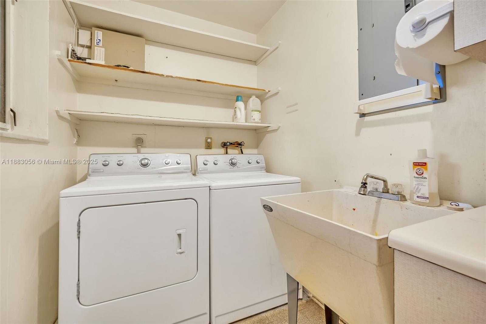 Small Image of 4815 CLEVELAND ST, Hollywood Number 30