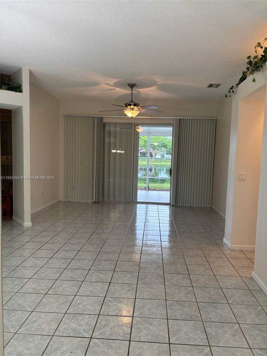 Small Image of 2415 SOUTH EAST 7TH PL, Homestead Number 18