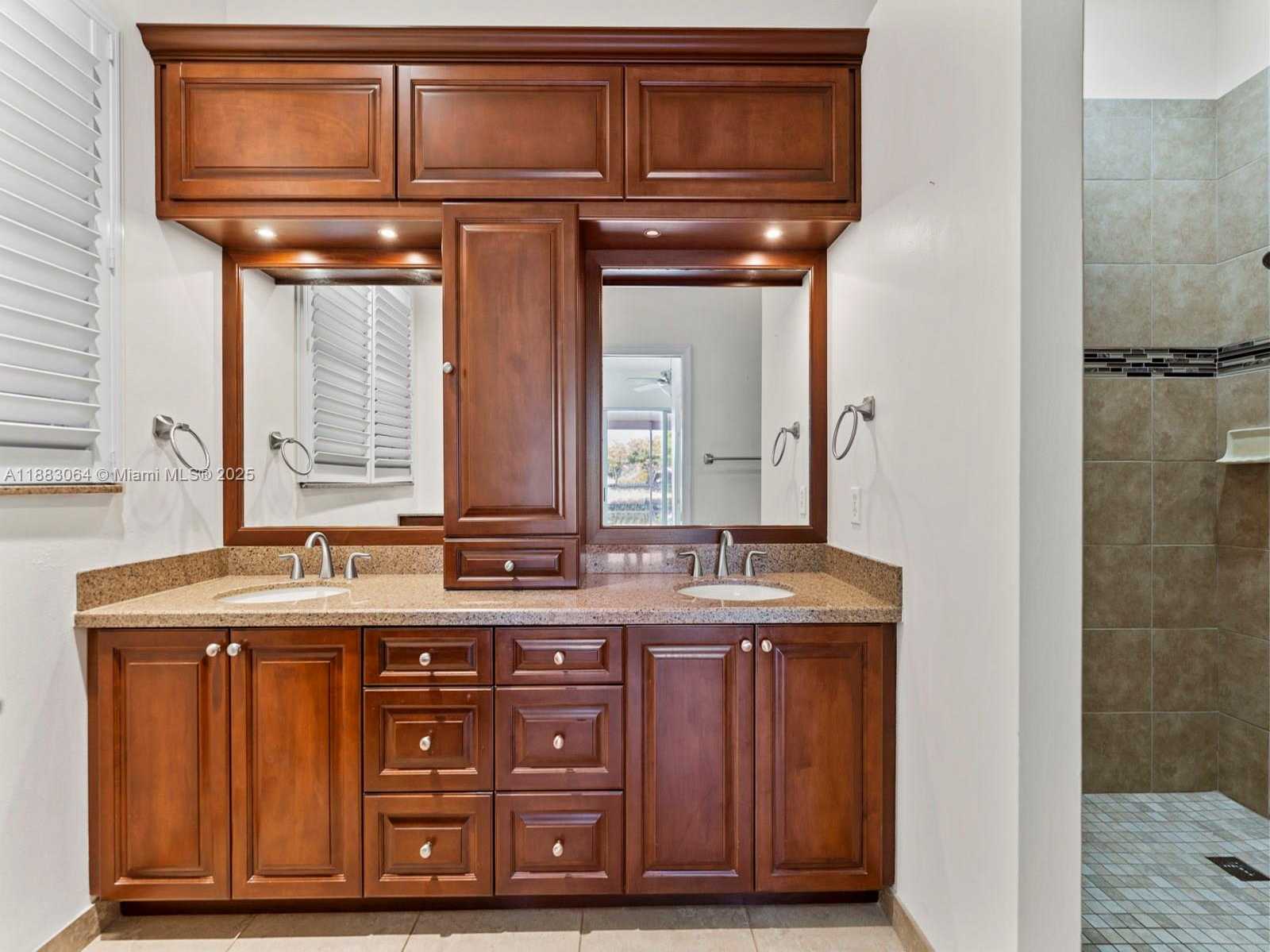 Small Image of 2415 SOUTH EAST 7TH PL, Homestead Number 19