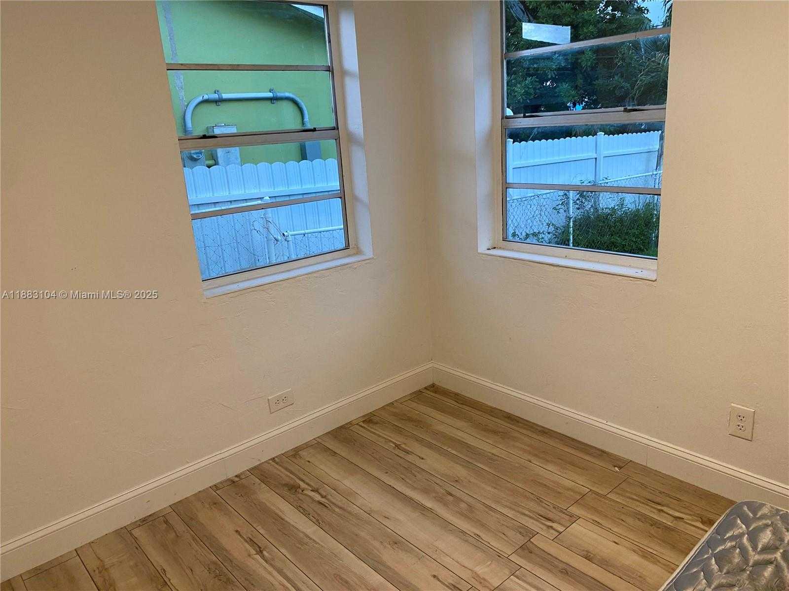 Small Image of 3416 SOUTH WEST 12TH CT, Fort Lauderdale Number 22