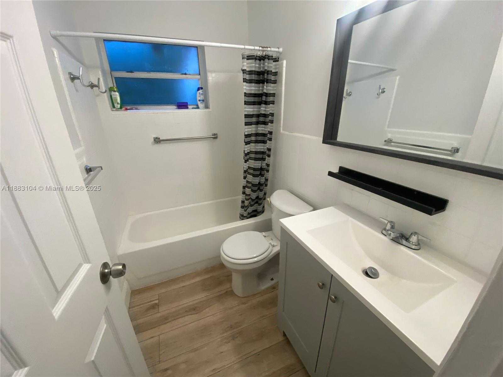 Small Image of 3416 SOUTH WEST 12TH CT, Fort Lauderdale Number 23