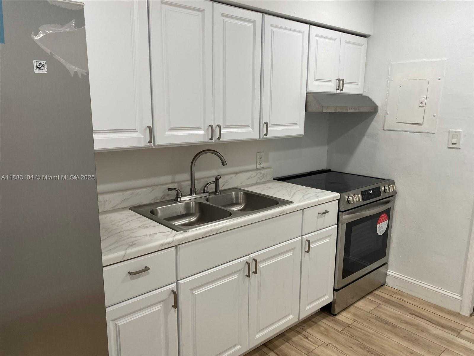 Small Image of 3416 SOUTH WEST 12TH CT, Fort Lauderdale Number 28