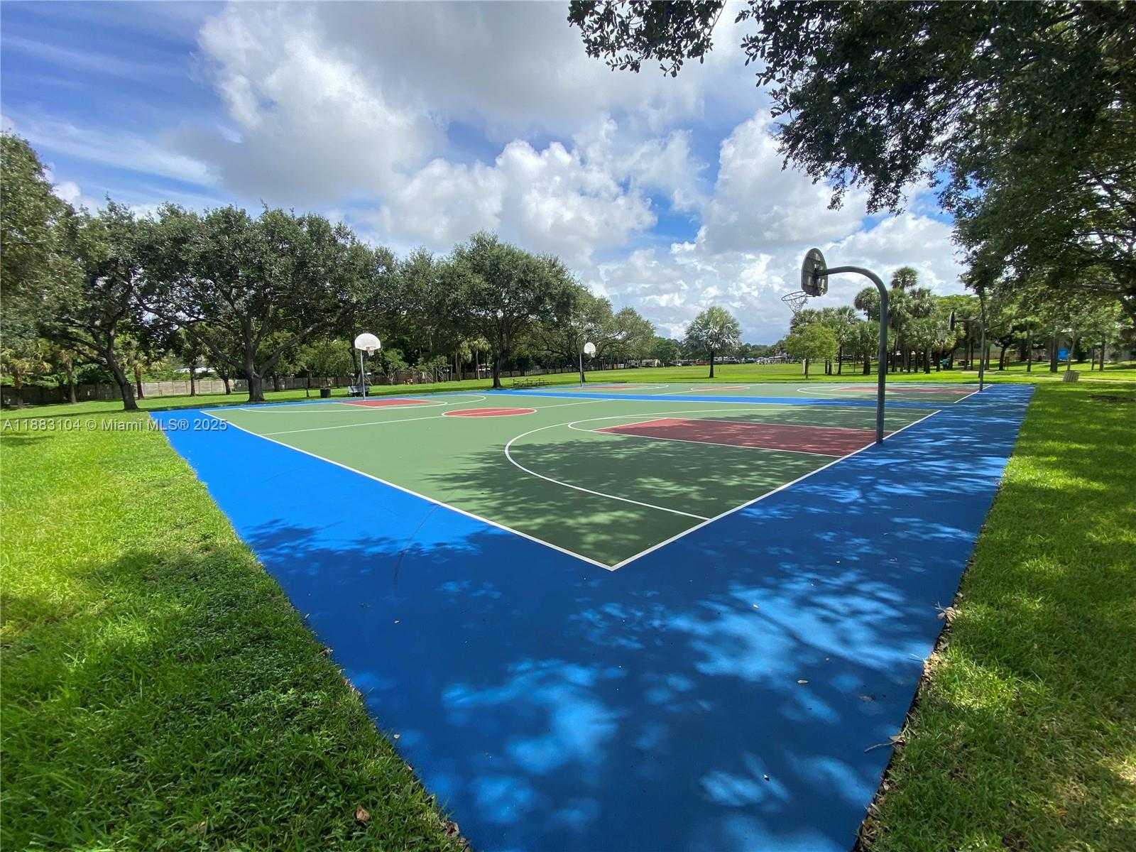 Small Image of 3416 SOUTH WEST 12TH CT, Fort Lauderdale Number 33