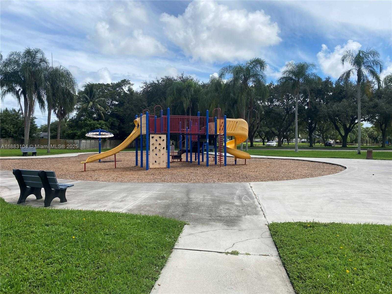 Small Image of 3416 SOUTH WEST 12TH CT, Fort Lauderdale Number 36