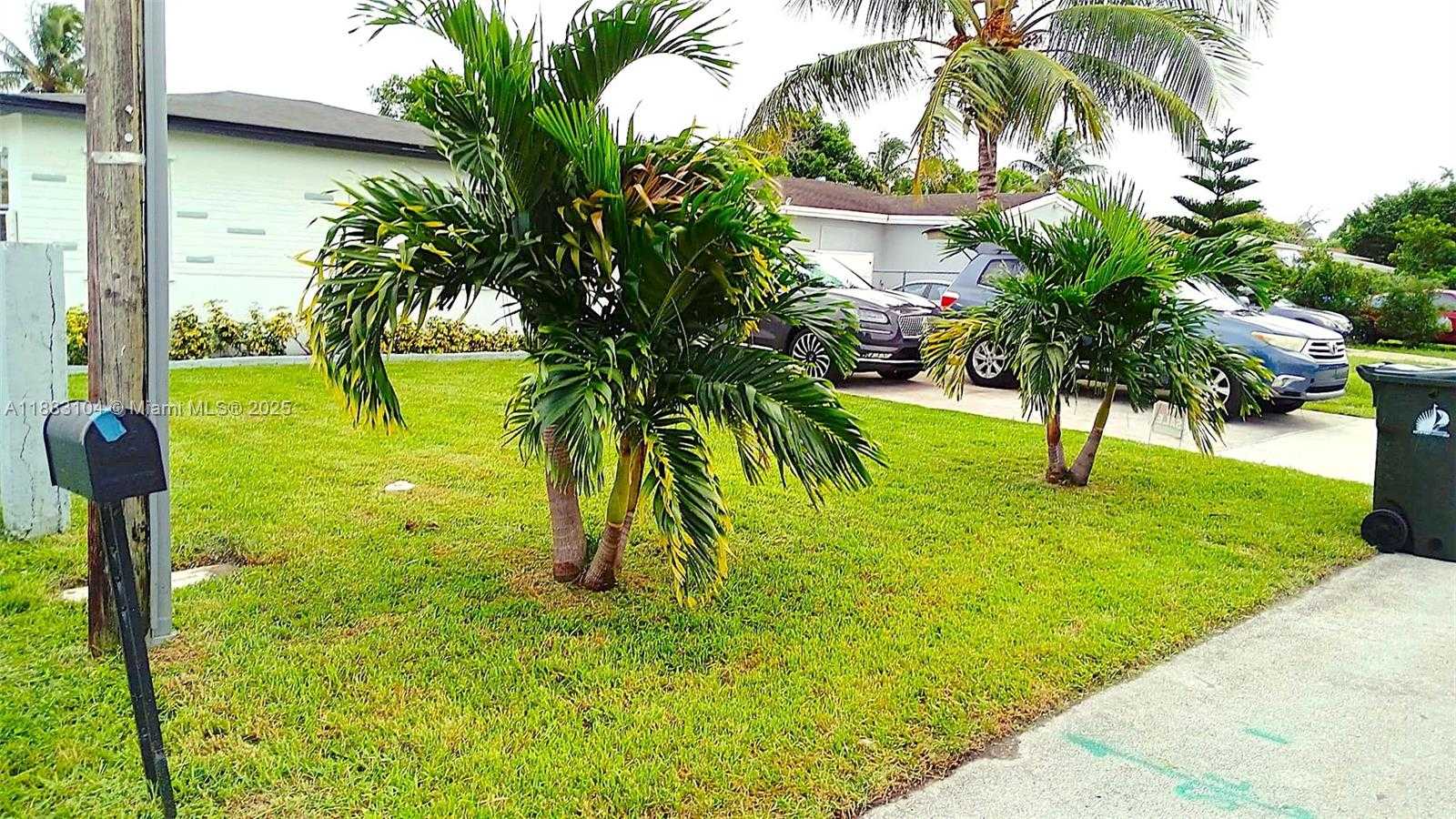 Small Image of 3416 SOUTH WEST 12TH CT, Fort Lauderdale Number 5