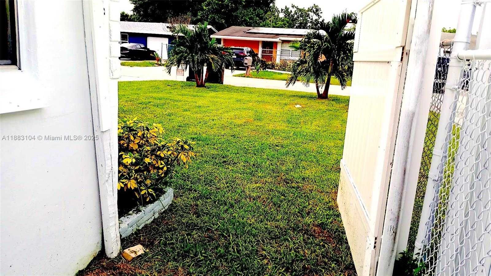 Small Image of 3416 SOUTH WEST 12TH CT, Fort Lauderdale Number 6