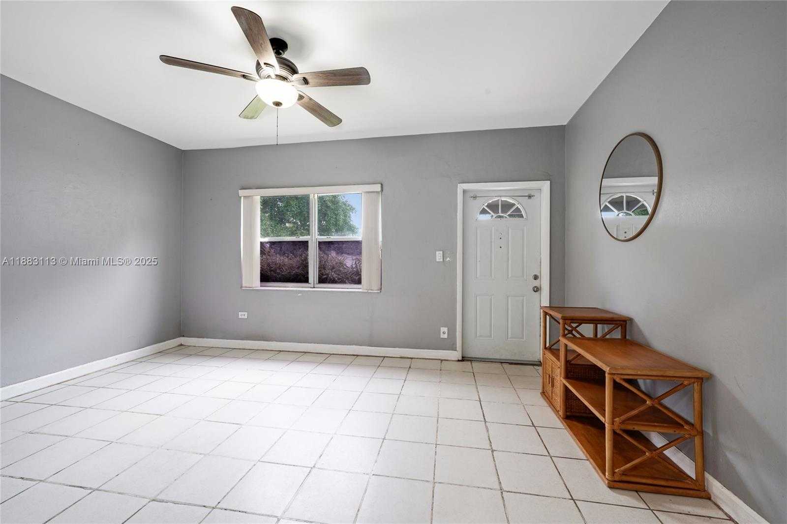 Small Image of 125 NORTH WEST 121ST ST, North Miami Number 3