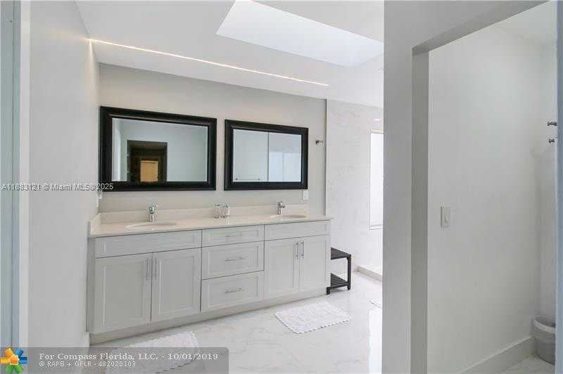 Small Image of 12180 NORTH WEST 2ND ST, Coral Springs Number 6