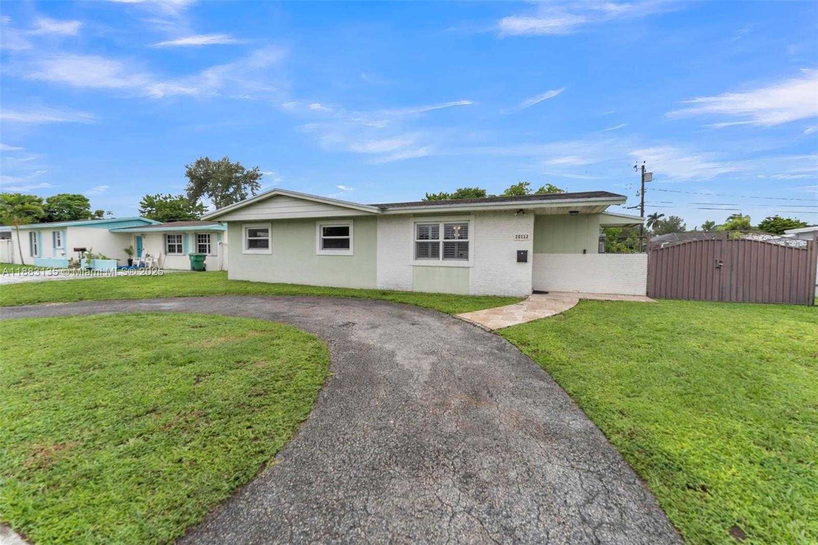 Small Image of 20112 NORTH WEST 12TH CT, Miami Gardens Number 3