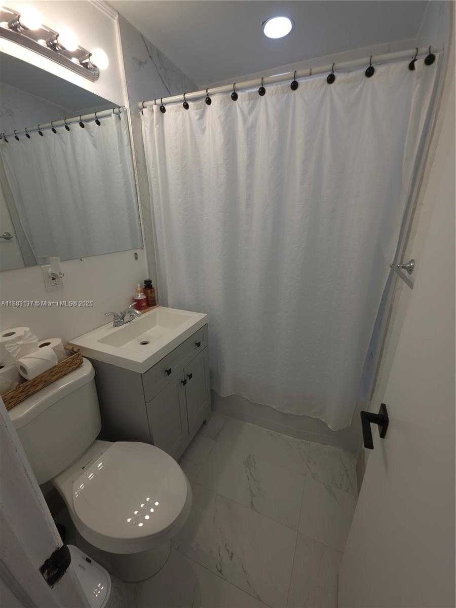 Small Image of 5041 SOUTH WEST 11TH ST, Plantation Number 10
