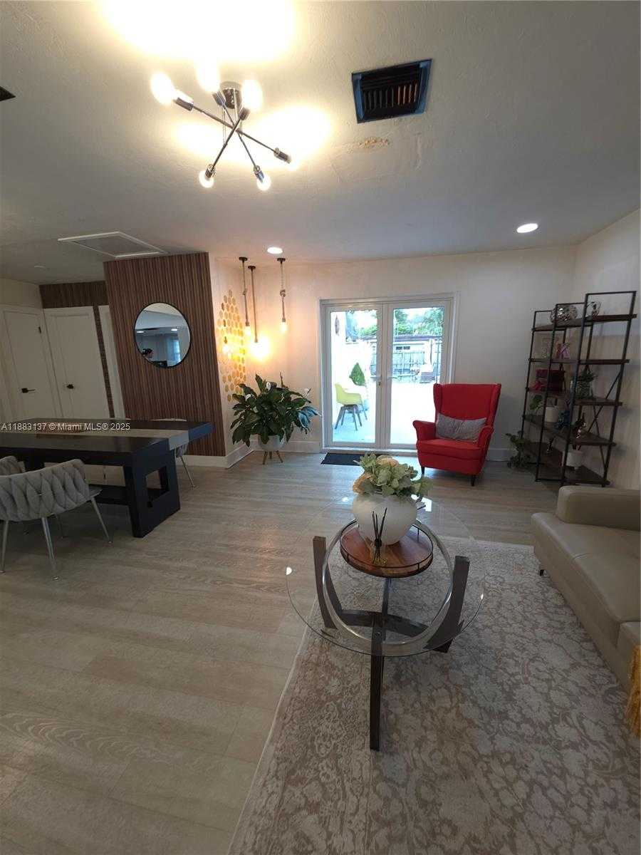 Small Image of 5041 SOUTH WEST 11TH ST, Plantation Number 2