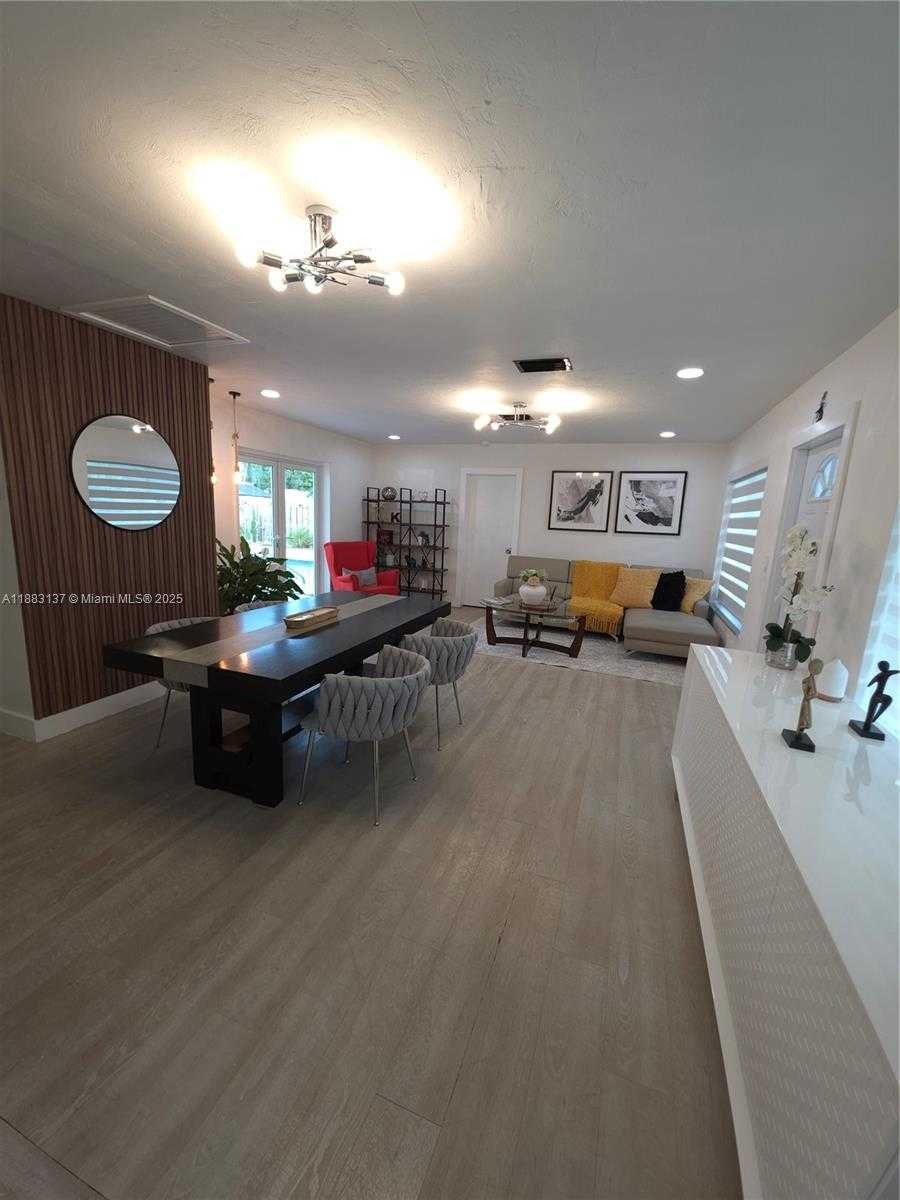 Small Image of 5041 SOUTH WEST 11TH ST, Plantation Number 3