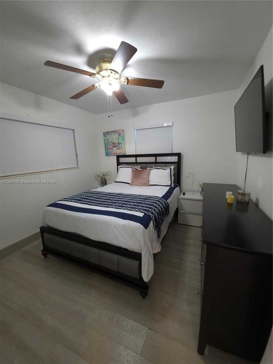 Small Image of 5041 SOUTH WEST 11TH ST, Plantation Number 7
