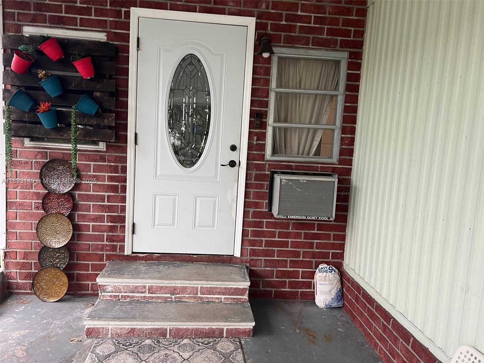 Small Image of 21521 NORTH WEST 7TH ST, Pembroke Pines Number 2